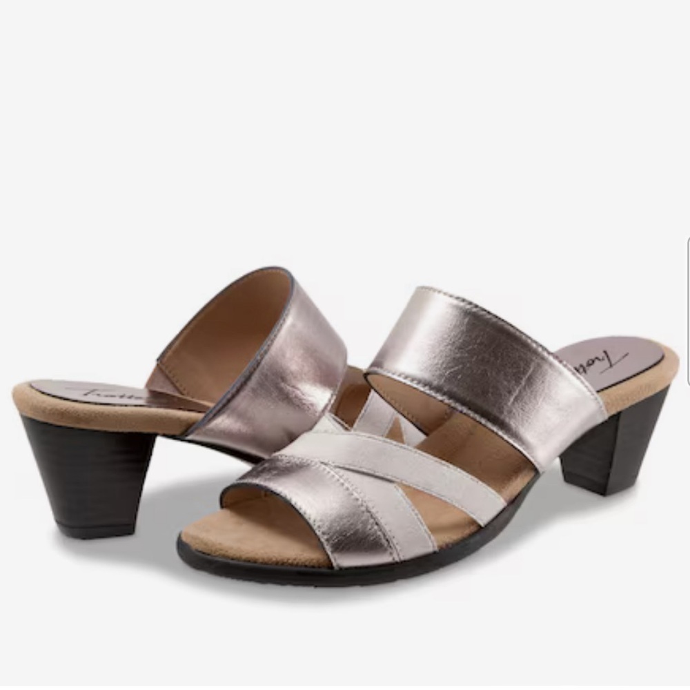 Excellent Condition- Trotters Maxine Sandal- Size 10